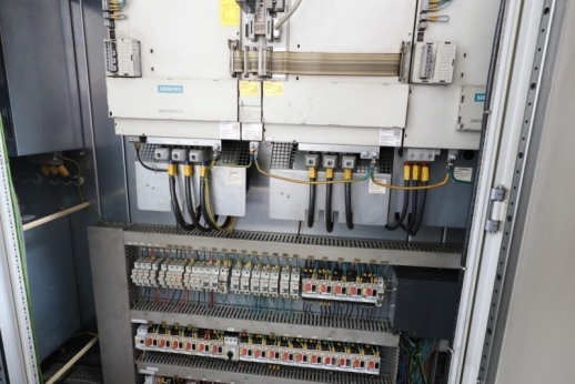 UMARO - Vertical Turret Lathe - Double Column - 8