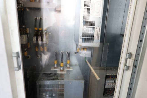 UMARO - Vertical Turret Lathe - Double Column - 9